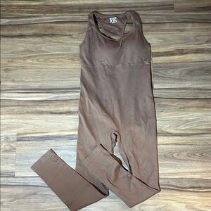 Elegant Brown Sleeveless Jumpsuit
